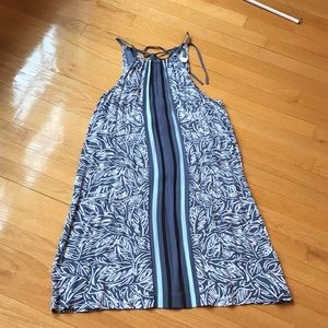 Sleeveless Loft dress with tie in back